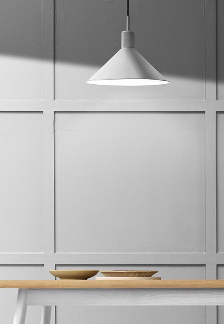 Conica Pure • Sospensione Minimal Bianco Calce & Cemento
