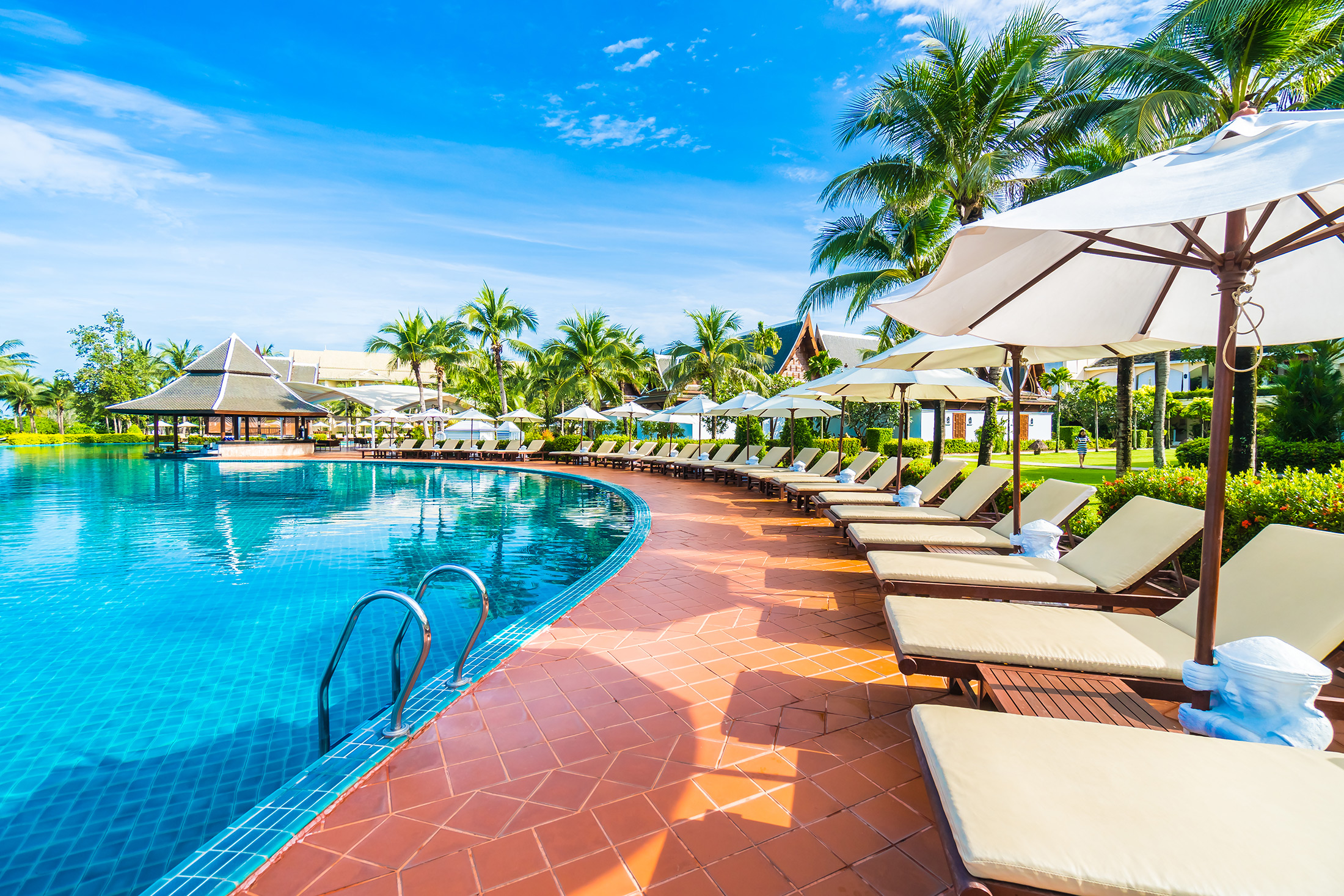 Royal Ocean Pool Suite